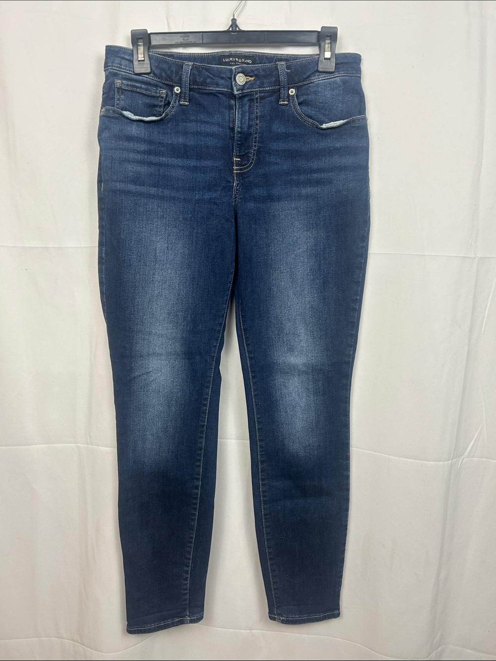Lucky Brand Women's Mid-Dark Blue Skinny Jeans